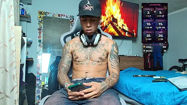 Nickhot0609 live sex cam