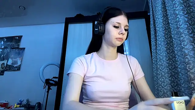 AnGallo's cam snapshot