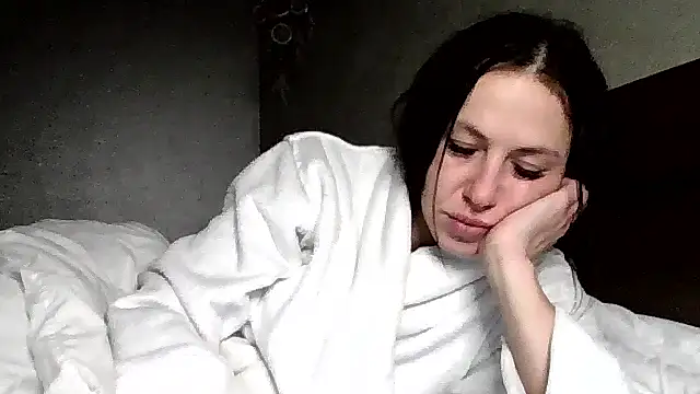 JulianaGold1's cam snapshot