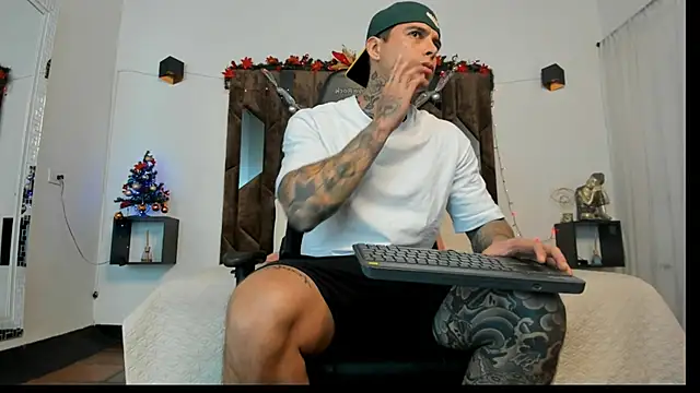 MATEO_DILUCA's cam snapshot