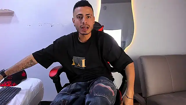 MatthewCullen's cam snapshot