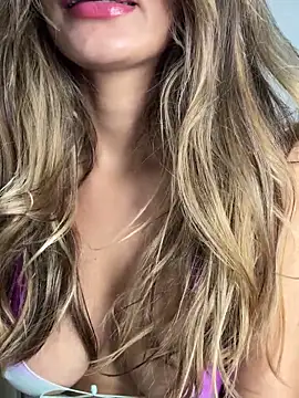 cuteluci_'s cam snapshot