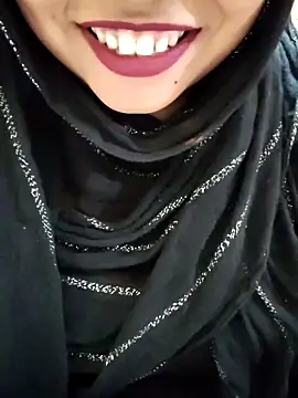 Indian-Nazia's cam snapshot