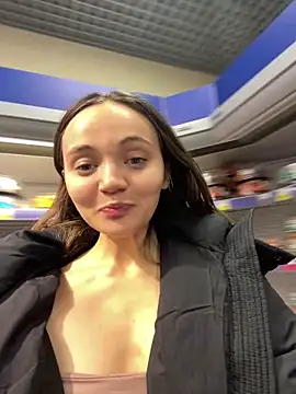 TheYourL's cam snapshot