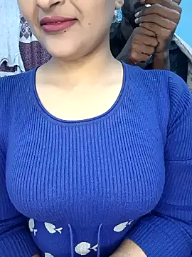 RomanticCouple432's cam snapshot