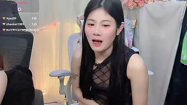 Yvonne-07's cam snapshot