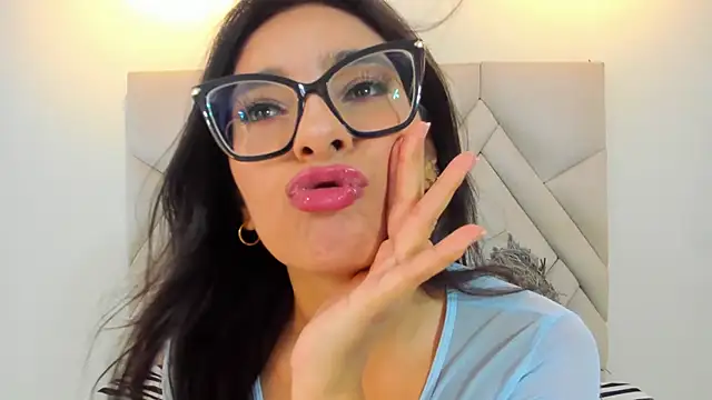 Isis_Osman live sex cam