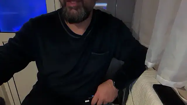 TARKAN1's cam snapshot