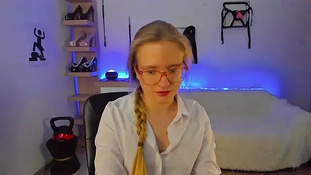 NancyHottie's cam snapshot