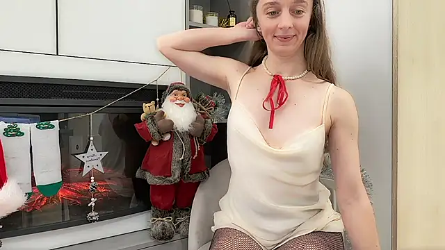 ShySchoolGirl's cam snapshot