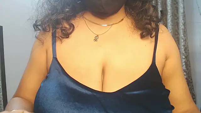 Menka_Room56's cam snapshot