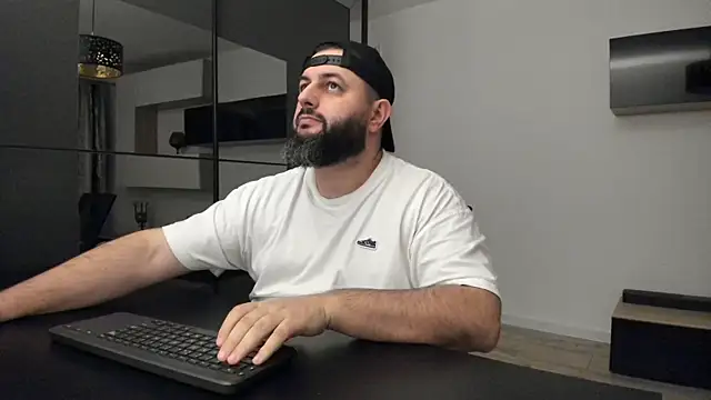 DravenPeak live sex cam