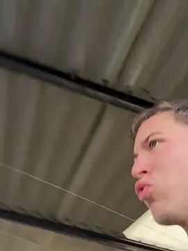 AlexanderBianchi2's cam snapshot