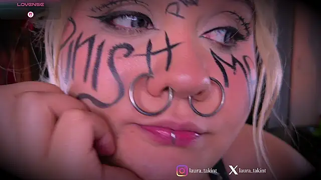 Laura_takint's cam snapshot