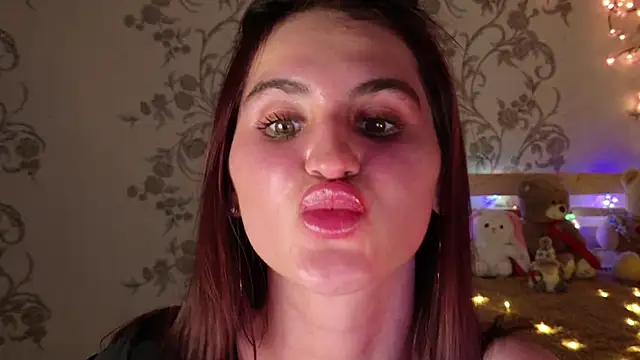 FridaCure live sex cam