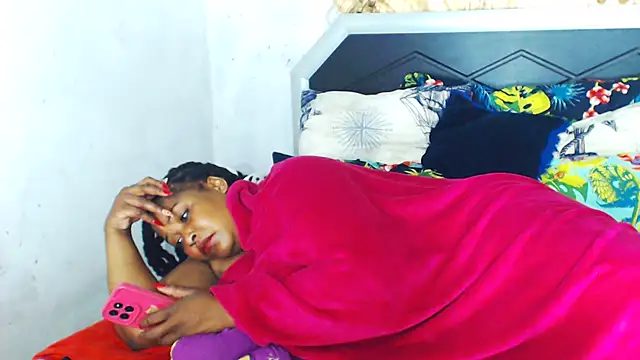 Bulkyyass live sex cam