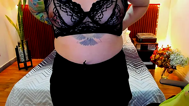 KatherineBond live sex cam