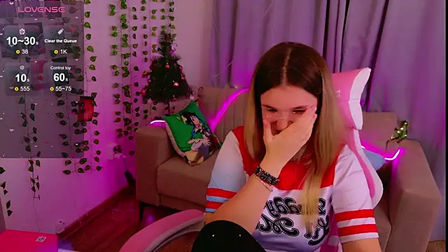 KellyHayden's cam snapshot