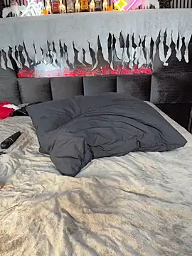 MilaMaaay live sex cam