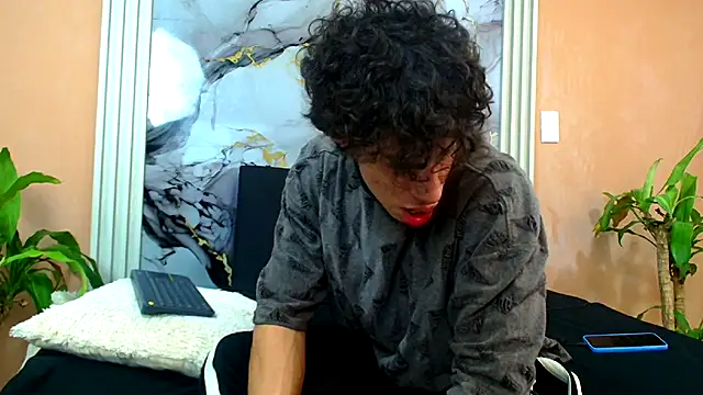 eren_jeager live sex cam