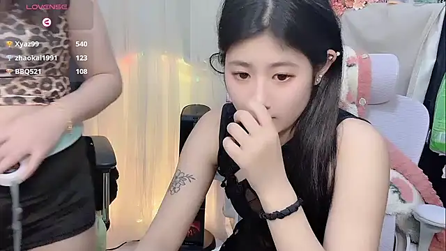 Yvonne-07 live sex cam