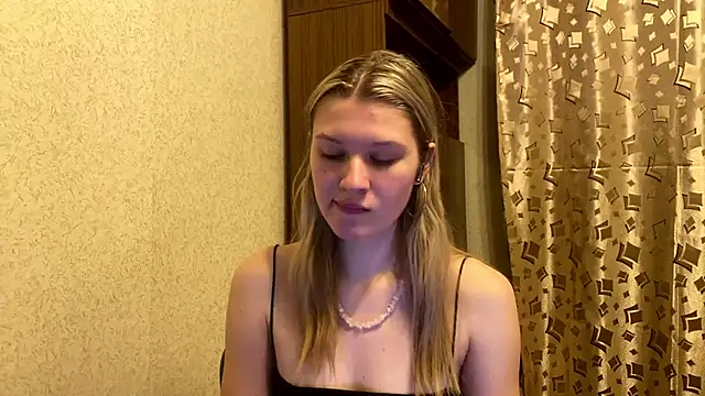 SkyeDavis's cam snapshot