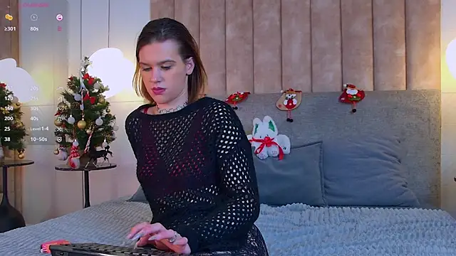 LoraPuffs's cam snapshot