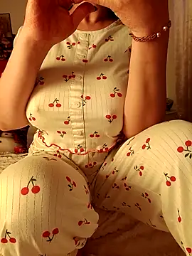 OnlyRima's cam snapshot