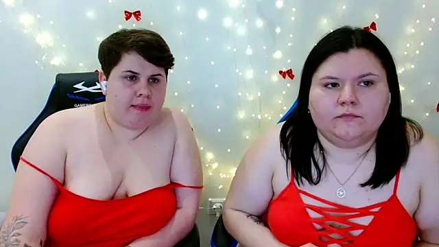 BeckyAndHellen live sex cam