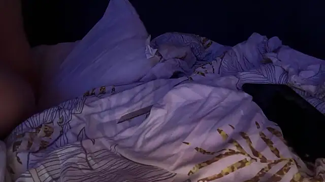 houy111111's cam snapshot