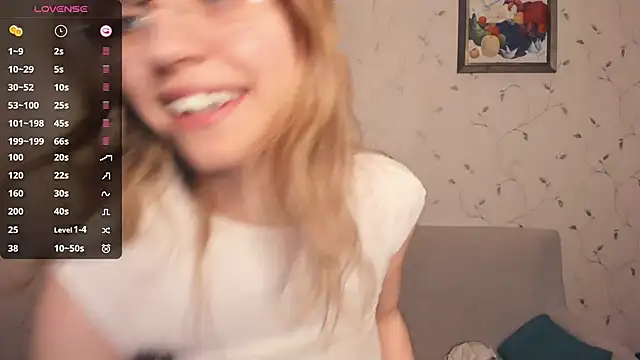 JoanBaggott's cam snapshot