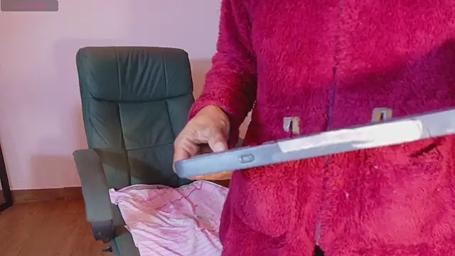 Vanessa_7_'s cam snapshot