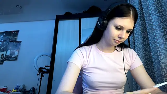 AnGallo's cam snapshot