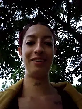 _alone-_- live sex cam