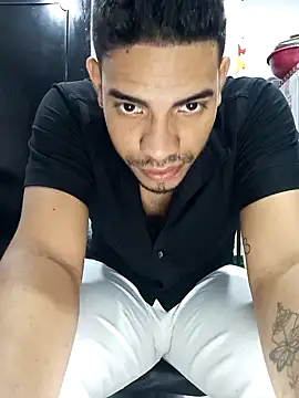 Moreno_latino_sex's cam snapshot