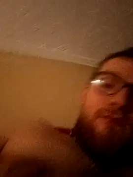 Sweet_bear69 live sex cam