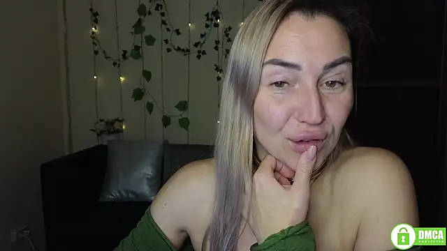 Kiss_julli88I live sex cam