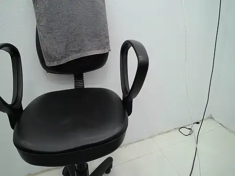 _Lady-'s cam snapshot