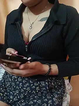 Kavya_Baby's cam snapshot