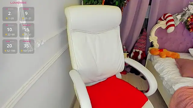 Lily_Marlin live sex cam