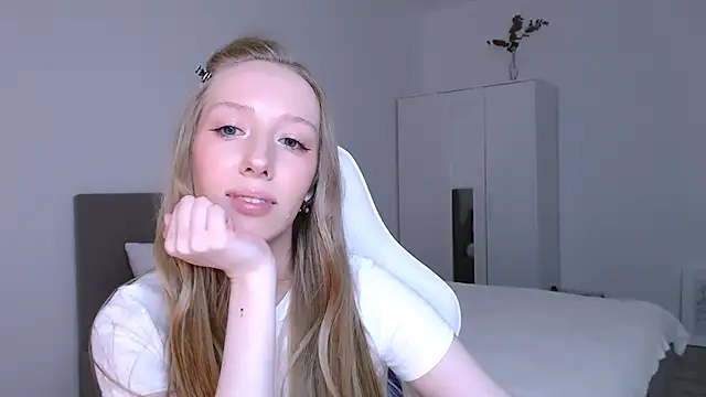 Luna_insniity's cam snapshot