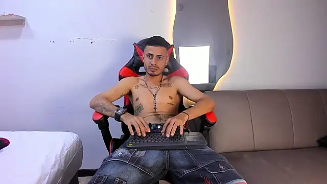 MatthewCullen's cam snapshot