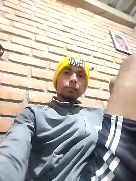 Boycumlatino's cam snapshot