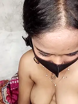 V_HOT_CUTE's cam snapshot