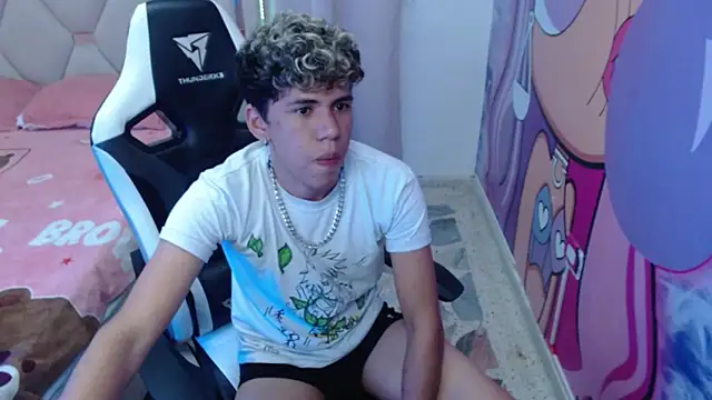 Big_boyss_ live sex cam