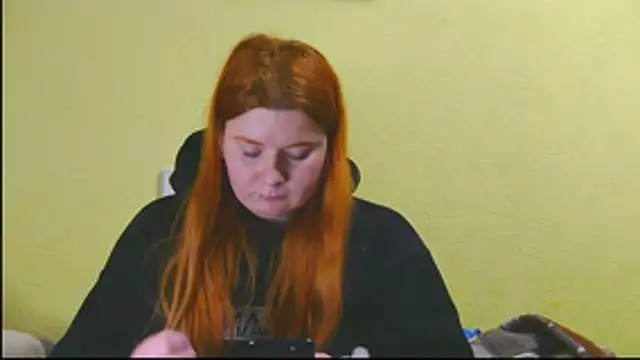 katie_prtnice's cam snapshot