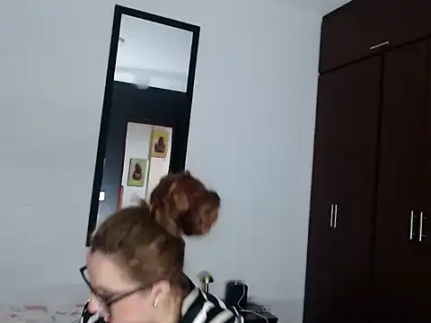 liss_curly's cam snapshot