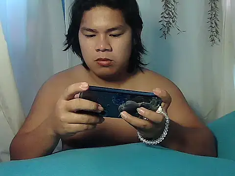 Huntrix2025 live sex cam