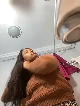 OnikaSmith live sex cam