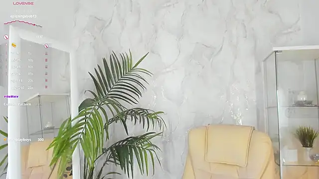 StephanieBoobs live sex cam